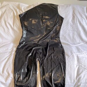 👠👠👠NEW One Shoulder dressy jumpsuit in Large